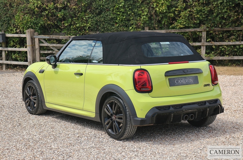 MINI 2.0 Cooper S Sport Convertible 2dr Petrol Steptronic Euro 6 (s/s) (178 ps)