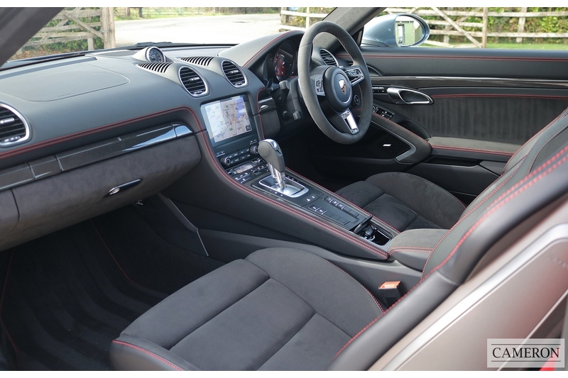 Porsche 4.0 GTS Coupe 2dr Petrol PDK Euro 6 (s/s) (400 ps)
