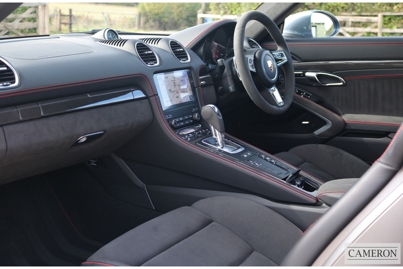 Porsche 4.0 GTS Coupe 2dr Petrol PDK Euro 6 (s/s) (400 ps)