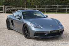 Porsche 4.0 GTS Coupe 2dr Petrol PDK Euro 6 (s/s) (400 ps)