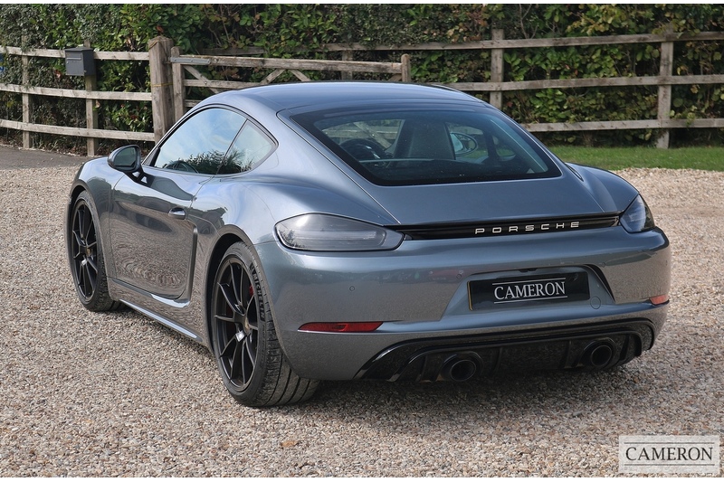 Porsche 4.0 GTS Coupe 2dr Petrol PDK Euro 6 (s/s) (400 ps)