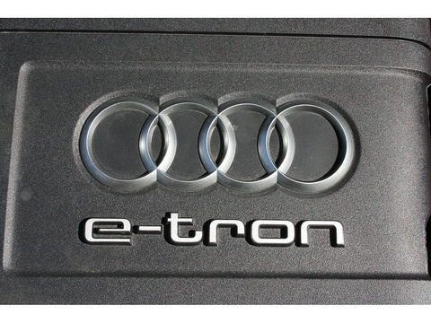 1.4 TFSIe 40 e-tron Sportback 5dr Petrol Plug-in Hybrid S Tronic Euro 6 (s/s) 8.8kWh (204 ps)