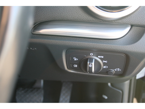 1.4 TFSIe 40 e-tron Sportback 5dr Petrol Plug-in Hybrid S Tronic Euro 6 (s/s) 8.8kWh (204 ps)