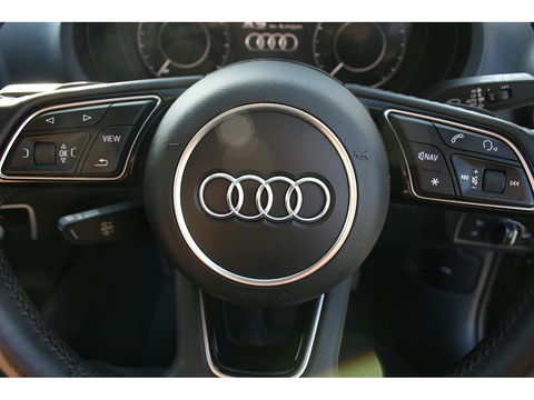 1.4 TFSIe 40 e-tron Sportback 5dr Petrol Plug-in Hybrid S Tronic Euro 6 (s/s) 8.8kWh (204 ps)