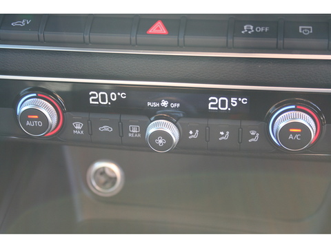 1.4 TFSIe 40 e-tron Sportback 5dr Petrol Plug-in Hybrid S Tronic Euro 6 (s/s) 8.8kWh (204 ps)