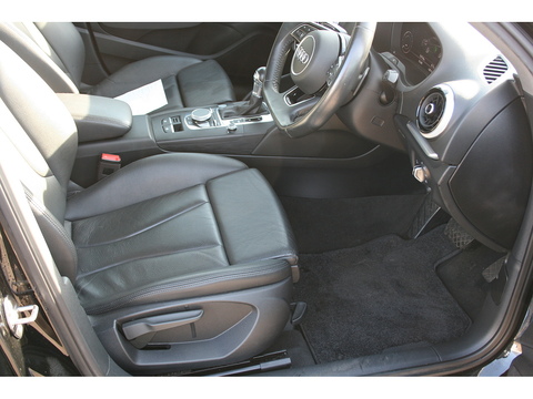 1.4 TFSIe 40 e-tron Sportback 5dr Petrol Plug-in Hybrid S Tronic Euro 6 (s/s) 8.8kWh (204 ps)