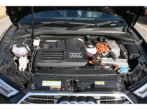 1.4 TFSIe 40 e-tron Sportback 5dr Petrol Plug-in Hybrid S Tronic Euro 6 (s/s) 8.8kWh (204 ps)