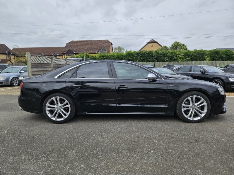Audi TFSI V8 Saloon 4.0 Automatic Petrol