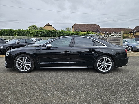 TFSI V8 Saloon 4.0 Automatic Petrol