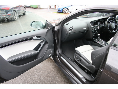 3.0 TFSI V6 Black Edition Coupe 2dr Petrol S Tronic quattro Euro 5 (s/s) (333 ps)