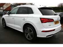Audi Q5 2.0 TFSIe S line HYBRID Competition