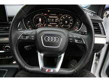 Audi Q5 2.0 TFSIe S line HYBRID Competition