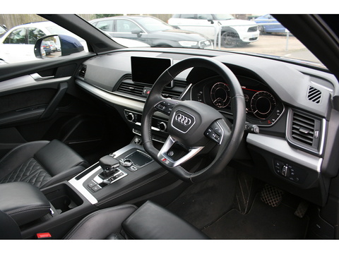 2.0 TFSIe 55 S line Competition SUV 5dr Petrol Plug-in Hybrid S Tronic quattro Euro 6 (s/s) 14.1kWh (367 ps)