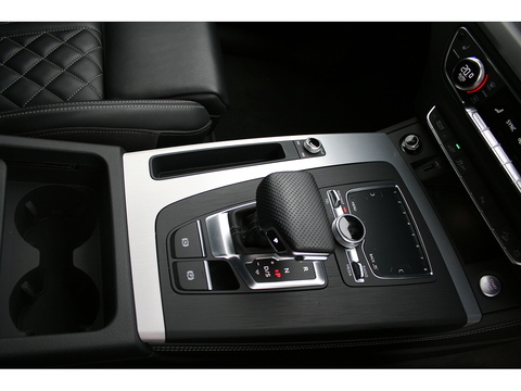 2.0 TFSIe 55 S line Competition SUV 5dr Petrol Plug-in Hybrid S Tronic quattro Euro 6 (s/s) 14.1kWh (367 ps)