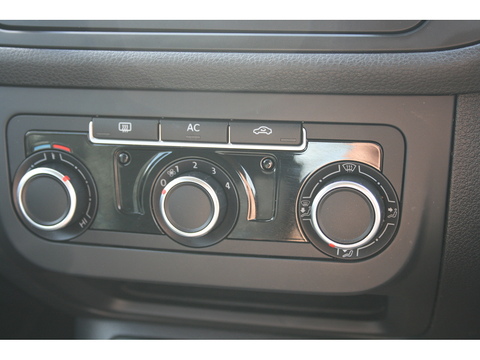 1.6 TDI BlueMotion Tech SE Hatchback 5dr Diesel DSG Euro 5 (s/s) (105 ps)