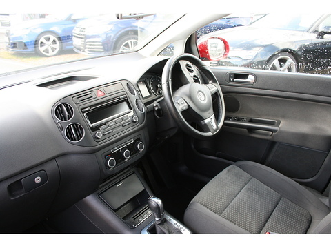 1.6 TDI BlueMotion Tech SE Hatchback 5dr Diesel DSG Euro 5 (s/s) (105 ps)