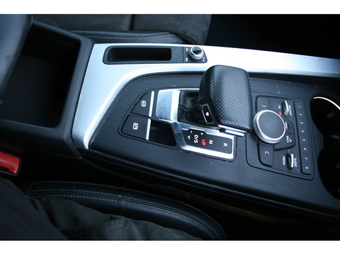 2.0 TDI 35 S line Estate 5dr Diesel S Tronic Euro 6 (s/s) (150 ps)