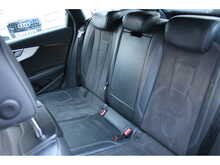 Audi A4 Avant 2.0 TDI S line Estate auto