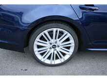 Audi A4 Avant 2.0 TDI S line Estate auto