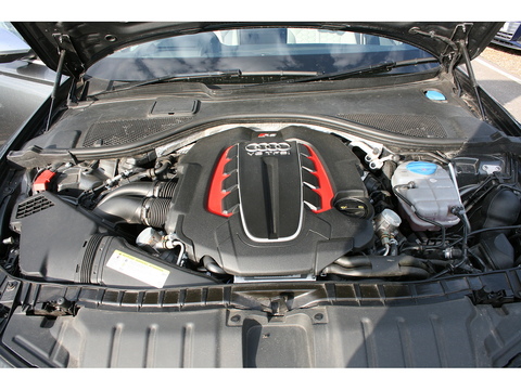 4.0 TFSI V8 Estate 5dr Petrol Tiptronic quattro Euro 6 (s/s) (560 ps)