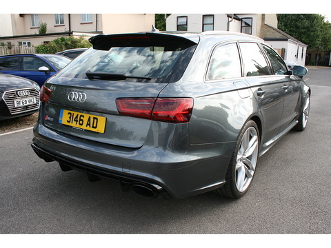 4.0 TFSI V8 Estate 5dr Petrol Tiptronic quattro Euro 6 (s/s) (560 ps)