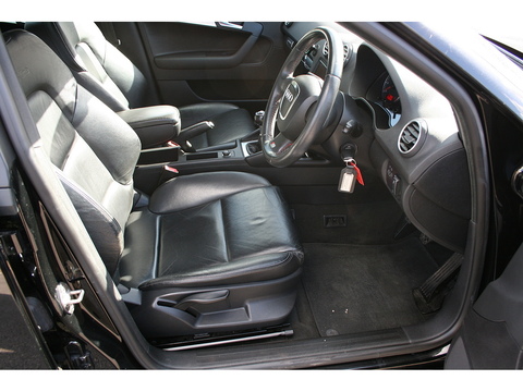 2.0 S line Sportback 5dr Petrol Manual quattro (190 g/km, 200 bhp)