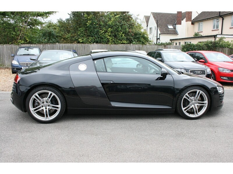 Audi 4.2 FSI V8 Quattro 4.2 2dr Coupe Manual Petrol