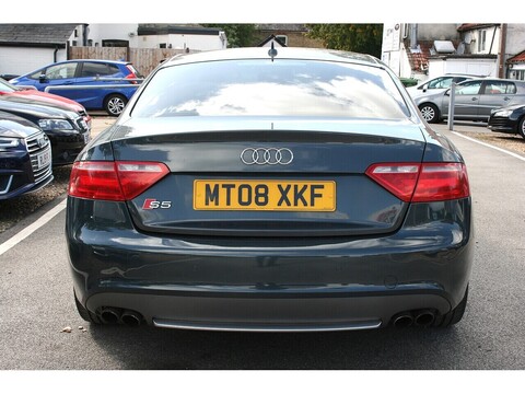 4.2 V8 Quattro 4.2 2dr Coupe Automatic Petrol