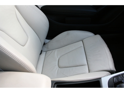 4.2 V8 Quattro 4.2 2dr Coupe Automatic Petrol