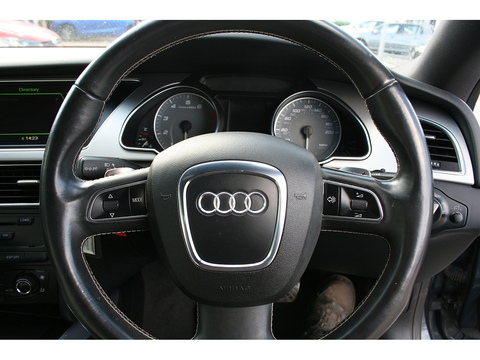 4.2 V8 Quattro 4.2 2dr Coupe Automatic Petrol