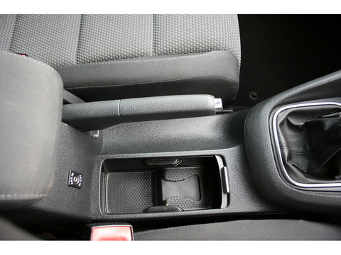 1.6 TDI SE Hatchback 5dr Diesel Manual Euro 5 (105 ps)