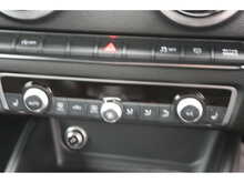 Audi A3 Cabriolet 1.5 TFSI CoD S line