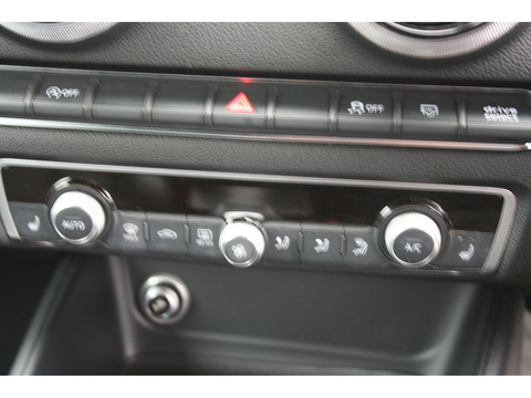 1.5 TFSI CoD 35 S line Convertible 2dr Petrol S Tronic Euro 6 (s/s) (150 ps)