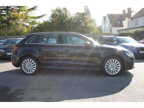 1.4 TFSI e-tron Sportback 5dr Petrol Plug-in Hybrid e-S Tronic Euro 6 8.8kWh (204 ps)