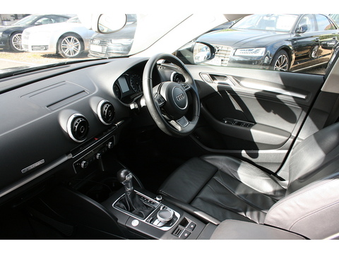 1.4 TFSI e-tron Sportback 5dr Petrol Plug-in Hybrid e-S Tronic Euro 6 8.8kWh (204 ps)