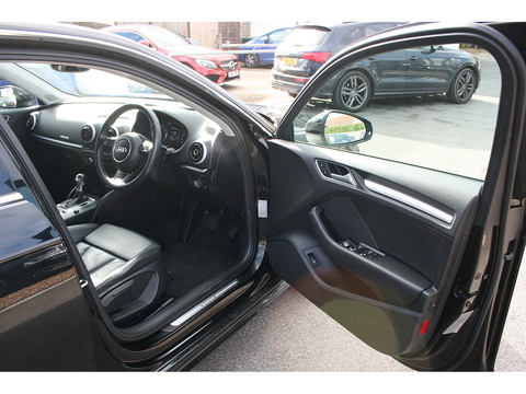 1.4 TFSI e-tron Sportback 5dr Petrol Plug-in Hybrid e-S Tronic Euro 6 8.8kWh (204 ps)