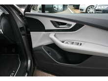 Audi Q7 TDI 3.0 Tdi V6 SE Quattro 7 Seats