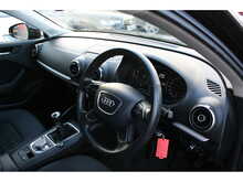 Audi A3  1.4 TFSI SE Sportback