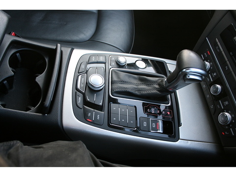 2.0 TDI ultra SE Saloon 4dr Diesel S Tronic Euro 6 (s/s) (190 ps)