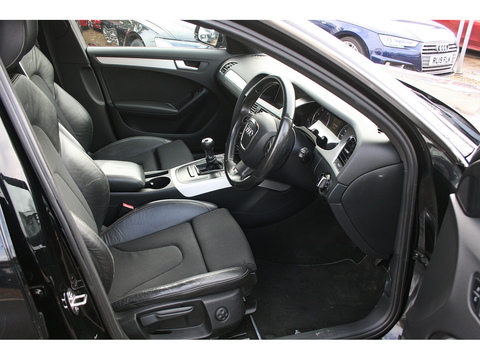 2.0 TFSI S line Estate 5dr Petrol Manual Euro 4 (211 ps)