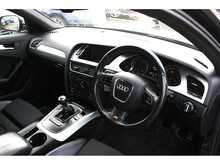 Audi A4 Avant 2.0 TFSI S line