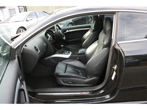 4.2 V8 Coupe 2dr Petrol Manual quattro Euro 4 (354 ps)