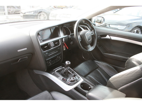 4.2 V8 Coupe 2dr Petrol Manual quattro Euro 4 (354 ps)