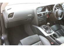 Audi S5 V8 4.2 Quattro Coupe manual
