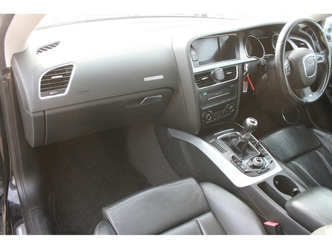 4.2 V8 Coupe 2dr Petrol Manual quattro Euro 4 (354 ps)
