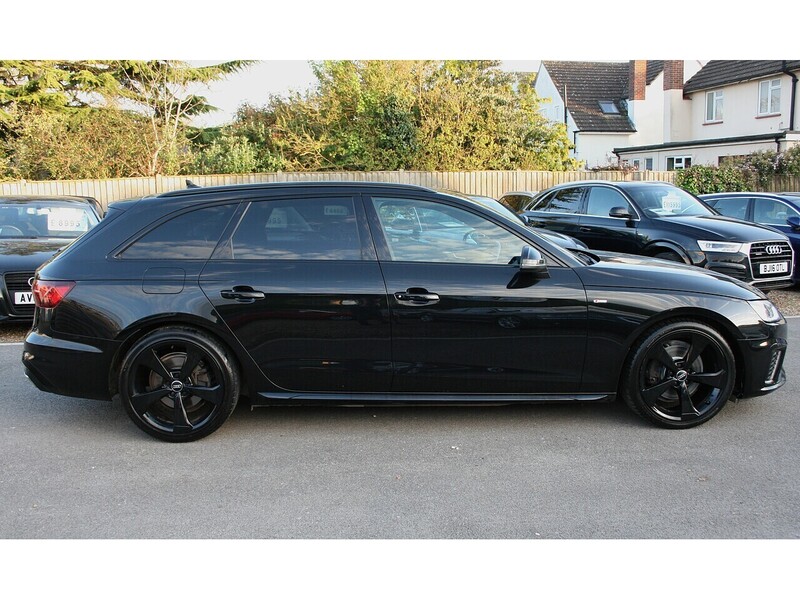 2019 A4 2.0 TFSI AVANT 40 BLACK EDITION ALL BLACK BLACK EDITION LOCALLY OWNED... photo