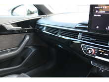 Audi A4 2.0 TFSI Avant 40 Black Edition