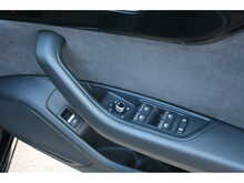 Audi A4 2.0 TFSI Avant 40 Black Edition