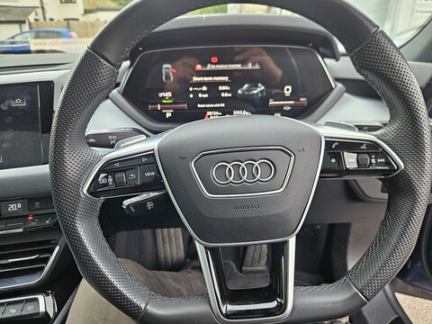 0.0 4dr Saloon Automatic Electric