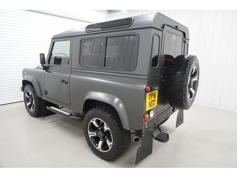 Land Rover Defender 90 Defender 90 2.2 TDCi XS 4WD SWB Euro 5 3dr - U118224